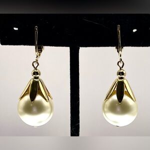3 for $30 Vtg Signed Sarah Cov GoldTone Clip On Dangle Earrings Large Faux Pearl